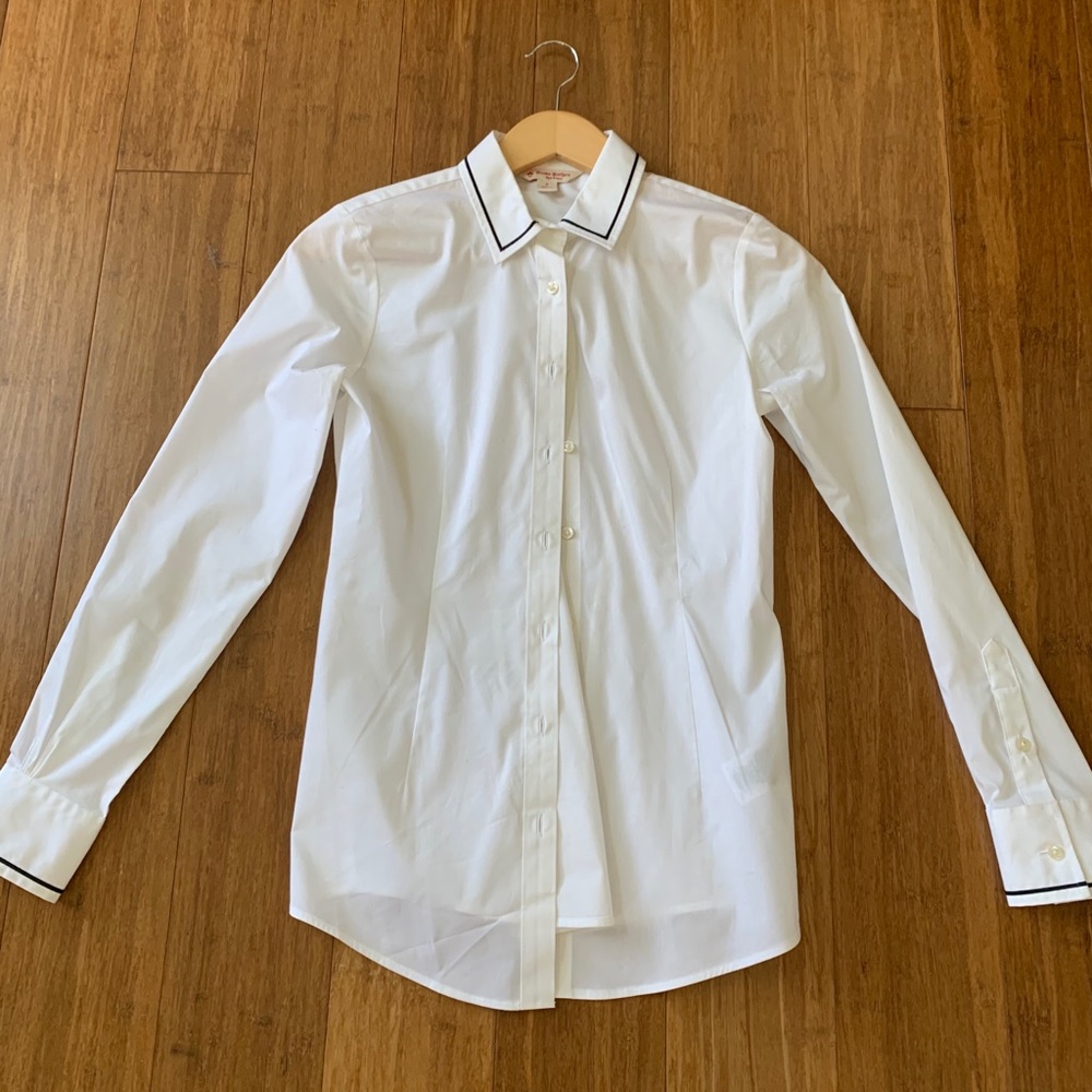 Womens Brooks Brothers collared shirt